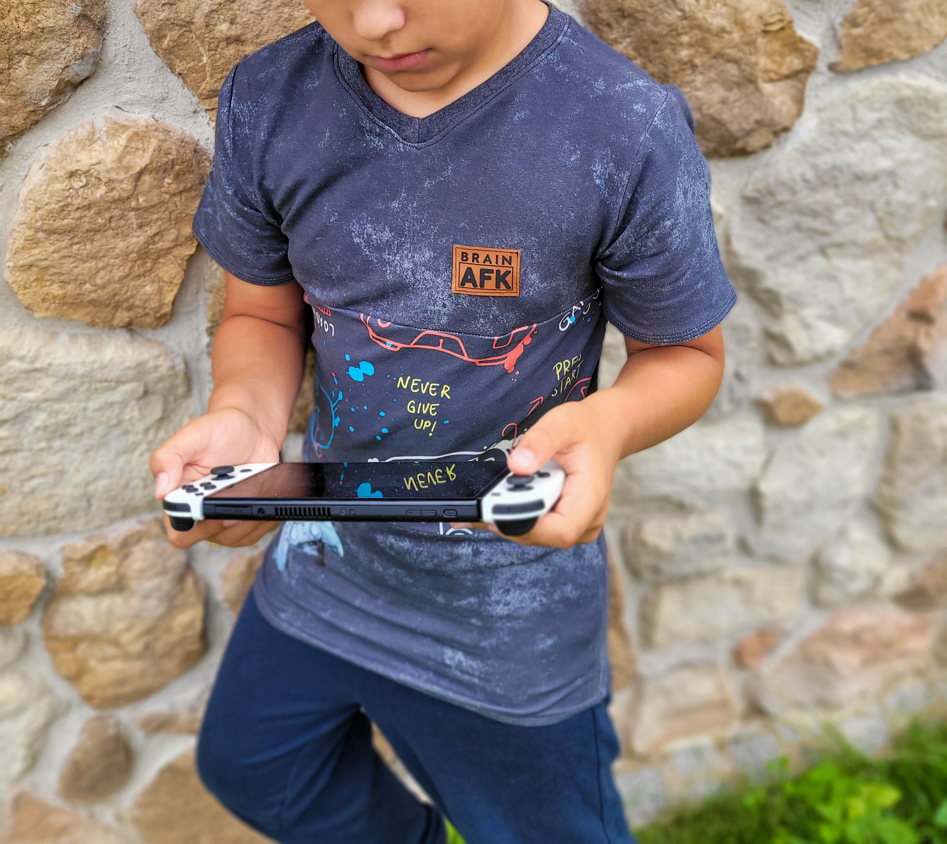 Dunkelgrau Grunge Eigenproduktion Dauervorbestellung